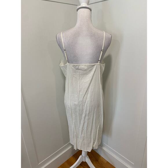 Velvet by Graham & Spencer V-Neck Cotton Maxi Dress - Picture 4 of 5